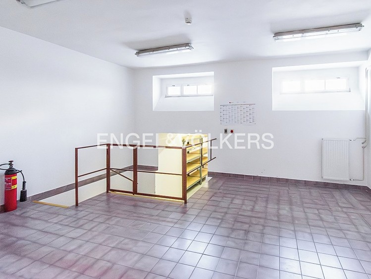 Pronájem skladového prostoru 140 m² - foto 2
