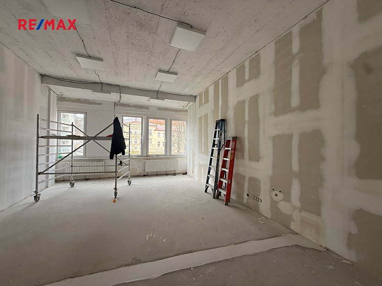 Pronájem kanceláře 48 m² - foto 6
