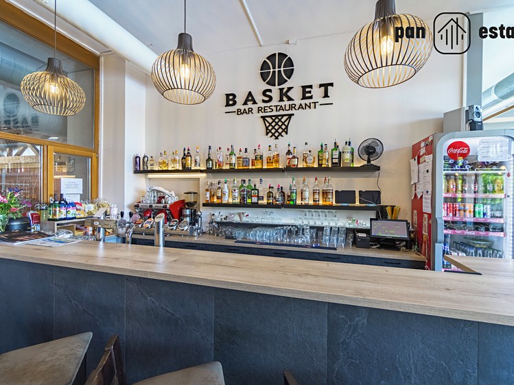 Pronájem restaurace 659 m² - foto 1