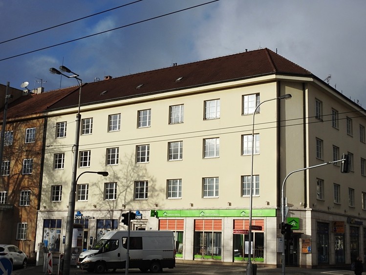 Pronájem kanceláře 50 m² - foto 1