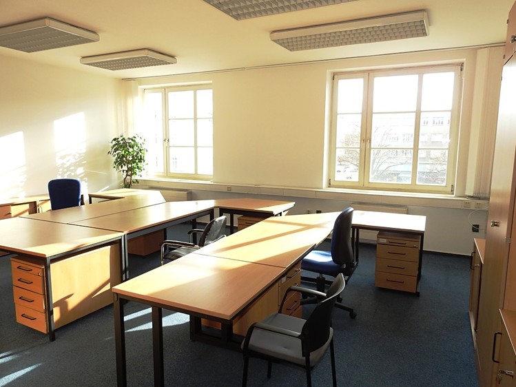 Pronájem kanceláře 50 m² - foto 6