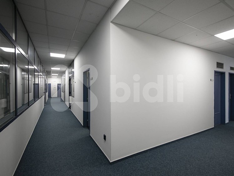 Pronájem kanceláře 125 m² - foto 4