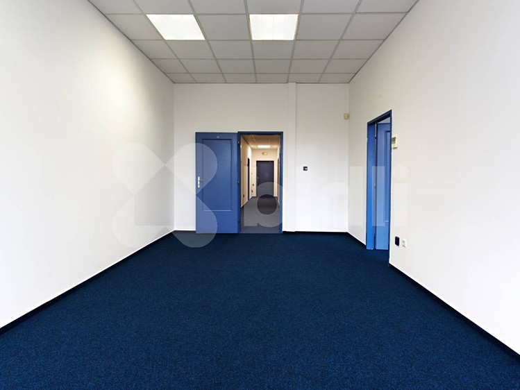 Pronájem kanceláře 125 m² - foto 8