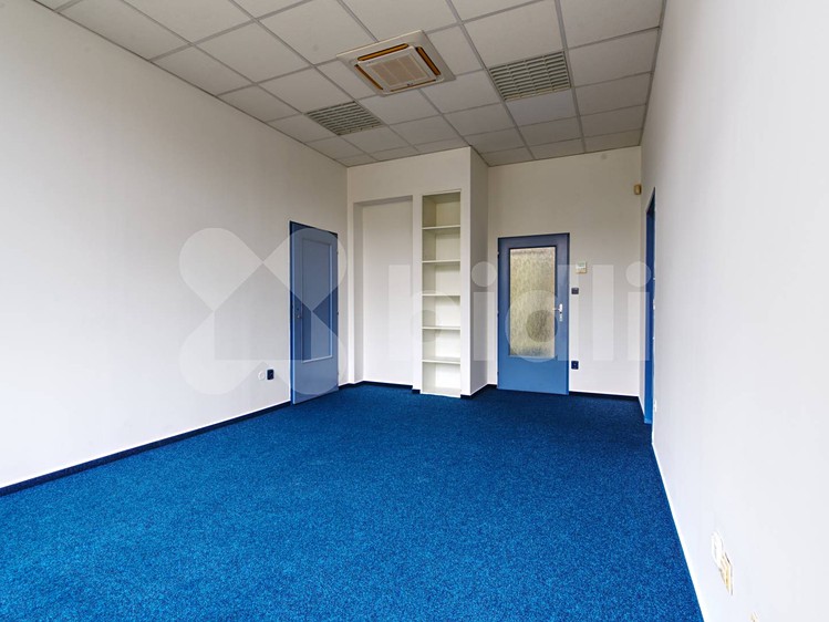Pronájem kanceláře 125 m² - foto 5