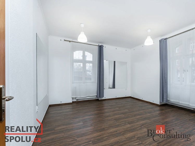 Pronájem kanceláře 53 m² - foto 2