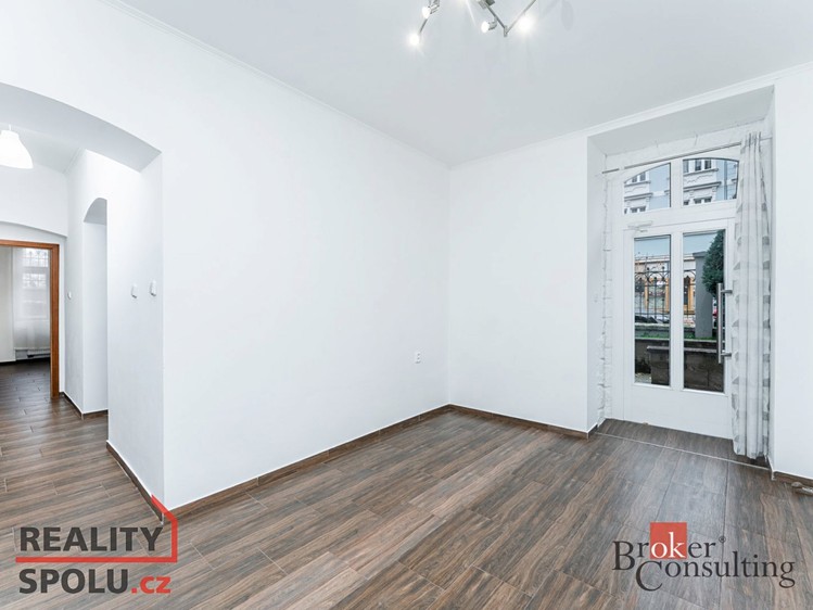 Pronájem kanceláře 53 m² - foto 5
