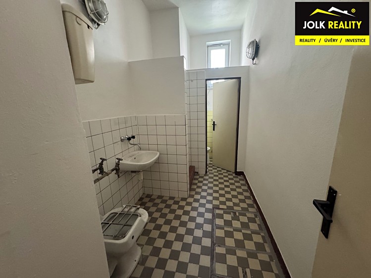 Pronájem obchodního prostoru 110 m² - foto 5