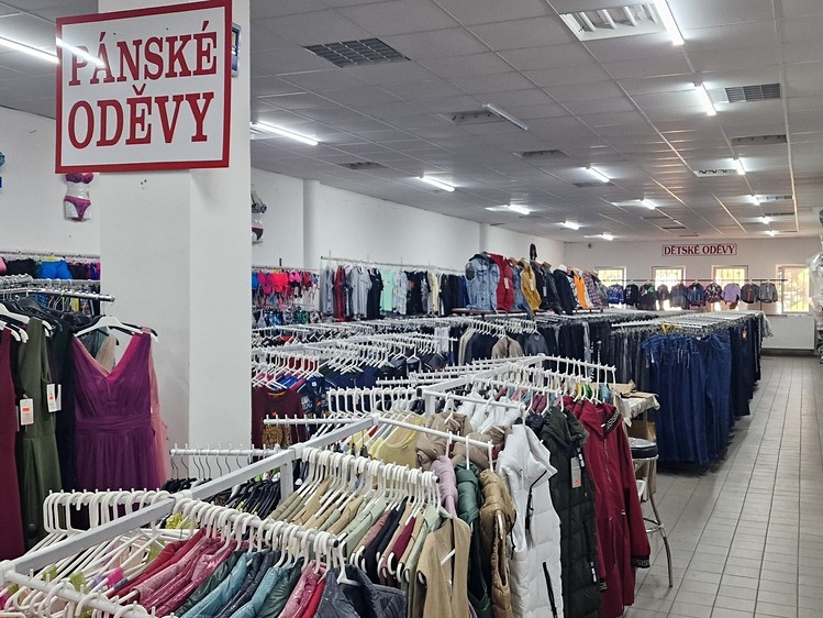 Pronájem obchodního prostoru 900 m² - foto 3
