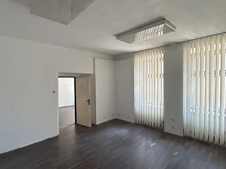 Pronájem kanceláře 43 m² - foto 5