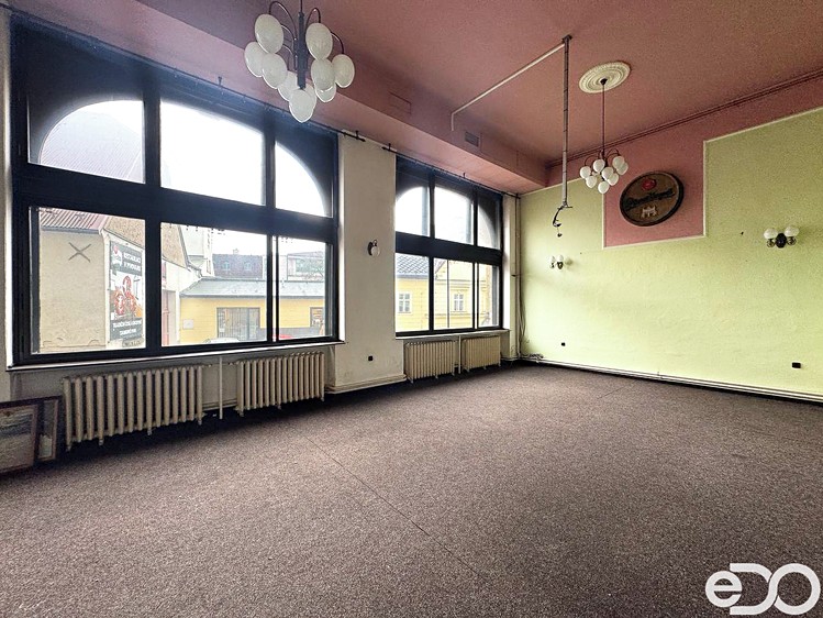 Pronájem kanceláře 99 m² - foto 7