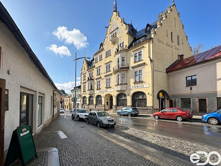 Pronájem kanceláře 99 m² - foto 8