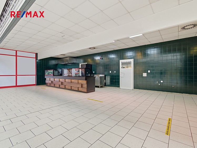 Pronájem obchodního prostoru 181 m² - foto 5