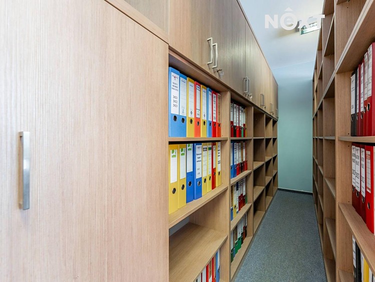 Pronájem kanceláře 121 m² - foto 6