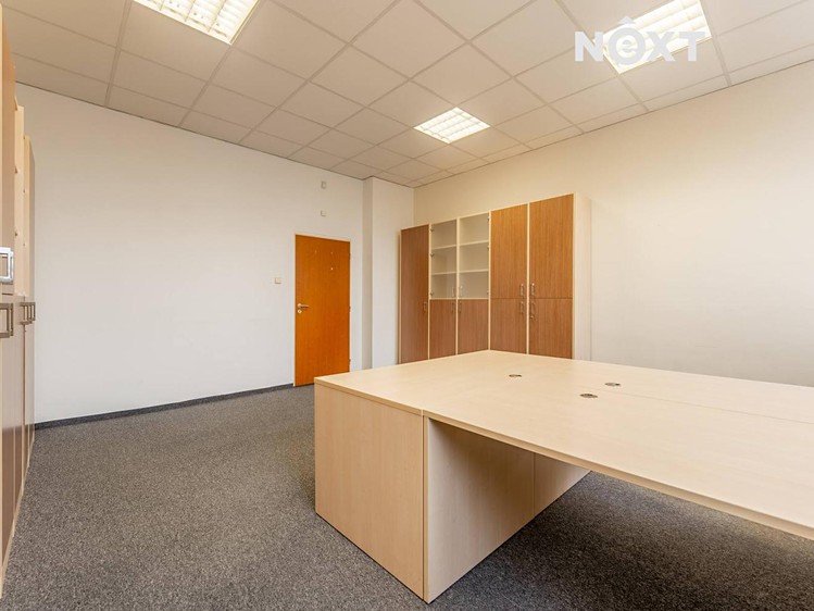 Pronájem kanceláře 251 m² - foto 6