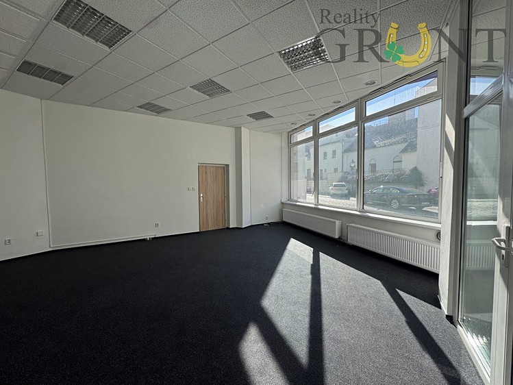 Pronájem obchodního prostoru 36 m² - foto 3