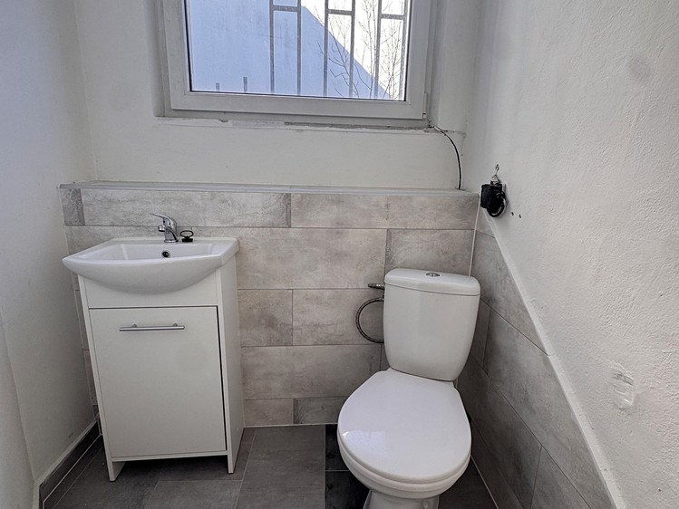 Pronájem obchodního prostoru 36 m² - foto 5