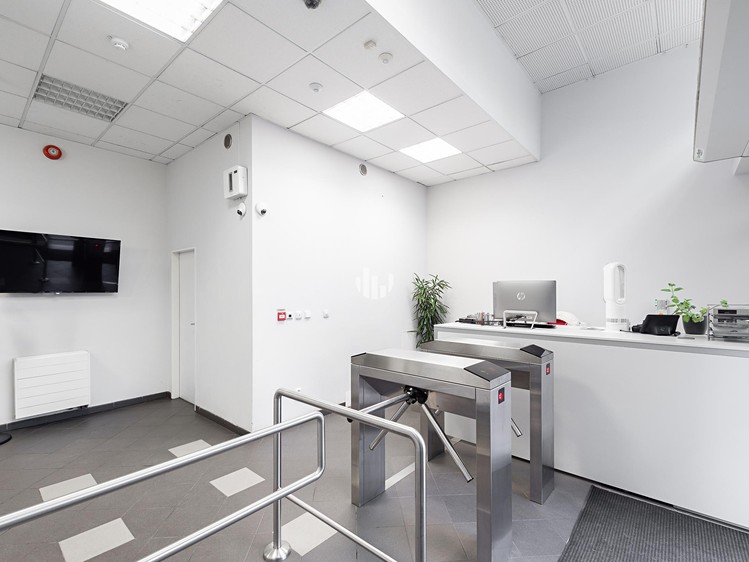 Pronájem kanceláře 830 m² - foto 2