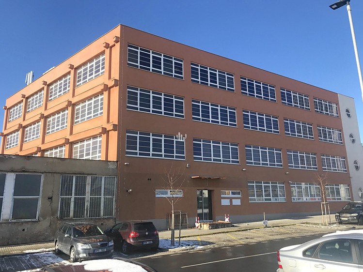 Pronájem obchodního prostoru 1 350 m² - foto 1