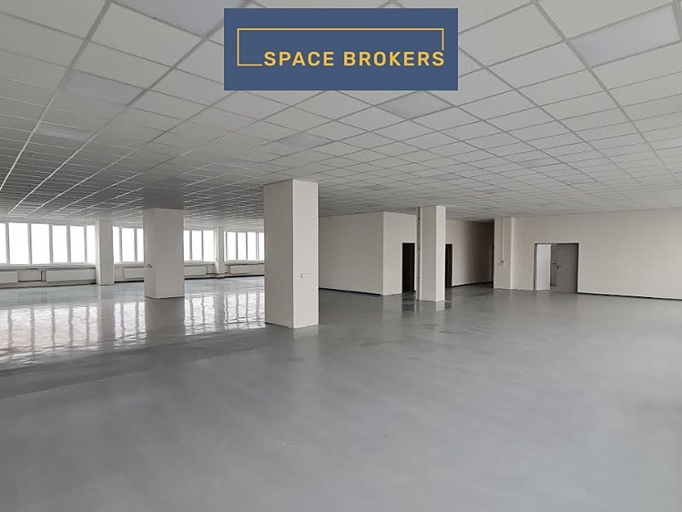 Pronájem skladového prostoru 300 m² - foto 1