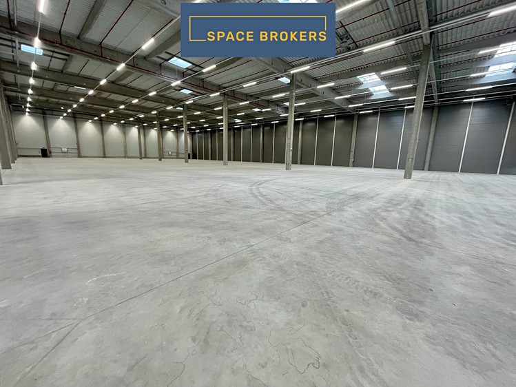 Pronájem skladového prostoru 2 741 m² - foto 8