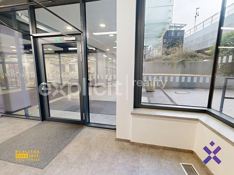 Pronájem obchodního prostoru 113 m² - foto 4