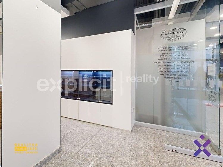 Pronájem obchodního prostoru 37 m² - foto 5