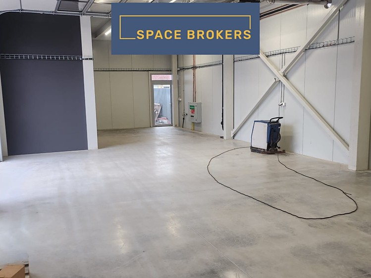 Pronájem skladového prostoru 238 m² - foto 4