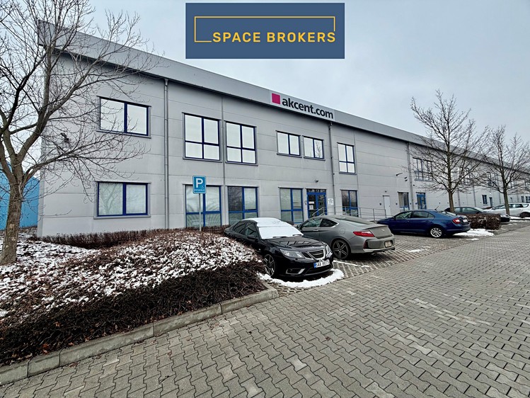 Pronájem skladového prostoru 1 682 m² - foto 2