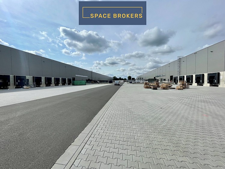 Pronájem skladového prostoru 5 082 m² - foto 1