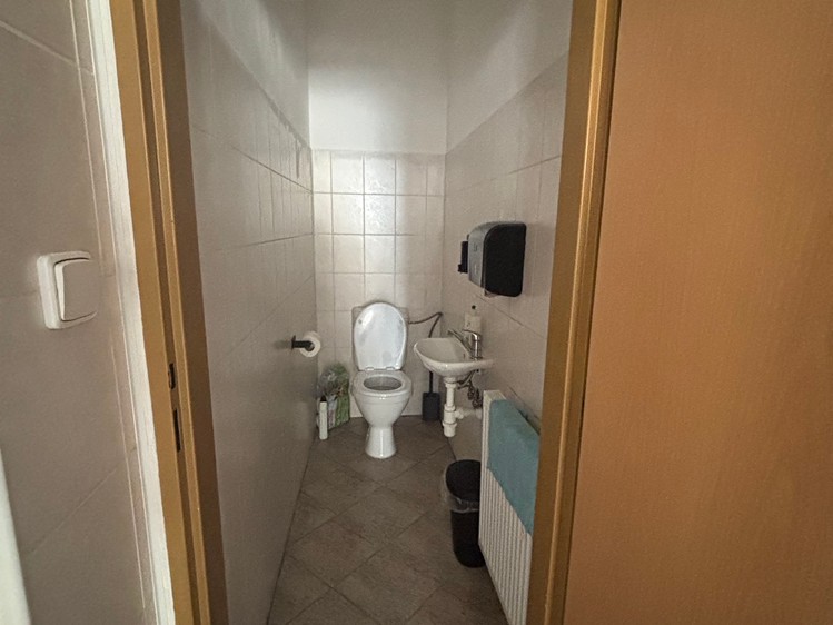 Pronájem obchodního prostoru 42 m² - foto 6