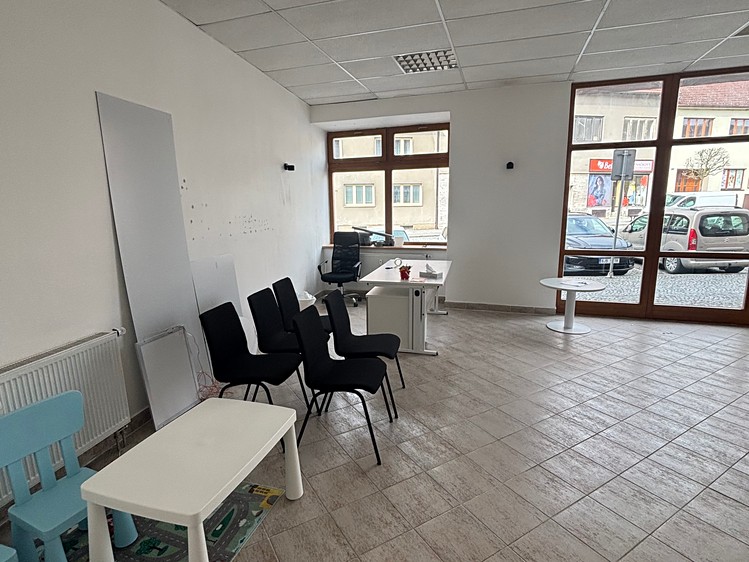 Pronájem obchodního prostoru 42 m² - foto 7