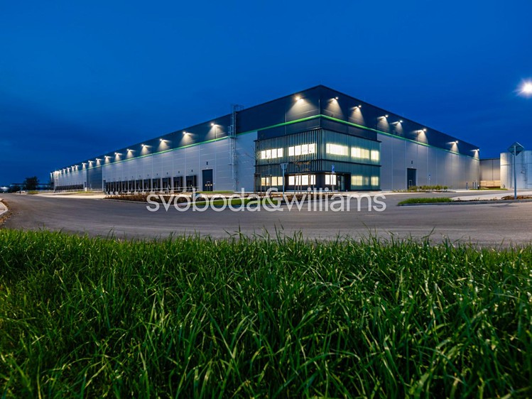 Pronájem výrobní haly, prostoru 6 048 m² - foto 6