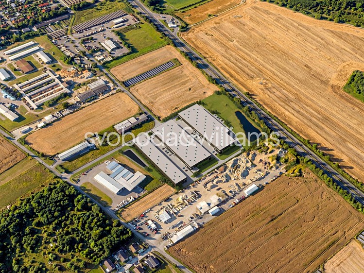 Pronájem výrobní haly, prostoru 5 600 m² - foto 3
