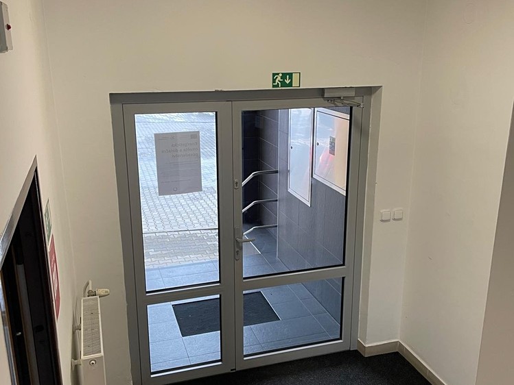 Pronájem kanceláře 118 m² - foto 2