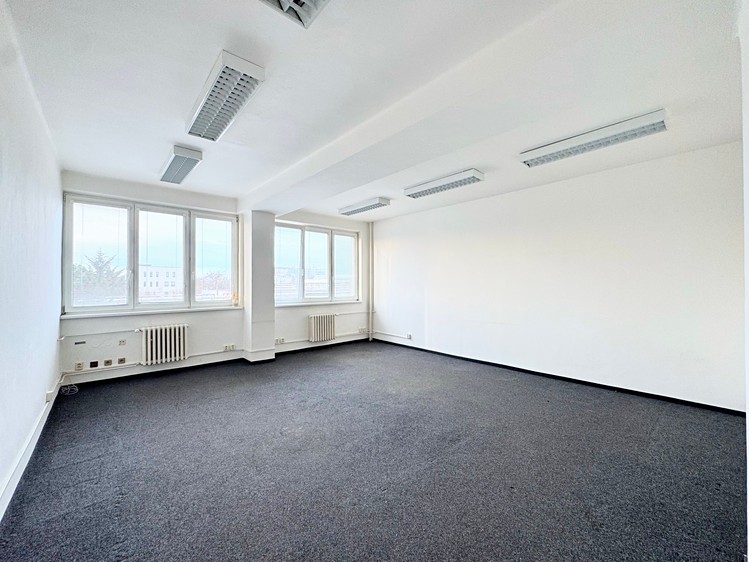 Pronájem kanceláře 34 m² - foto 1