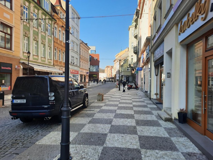 Pronájem obchodního prostoru 105 m² - foto 2