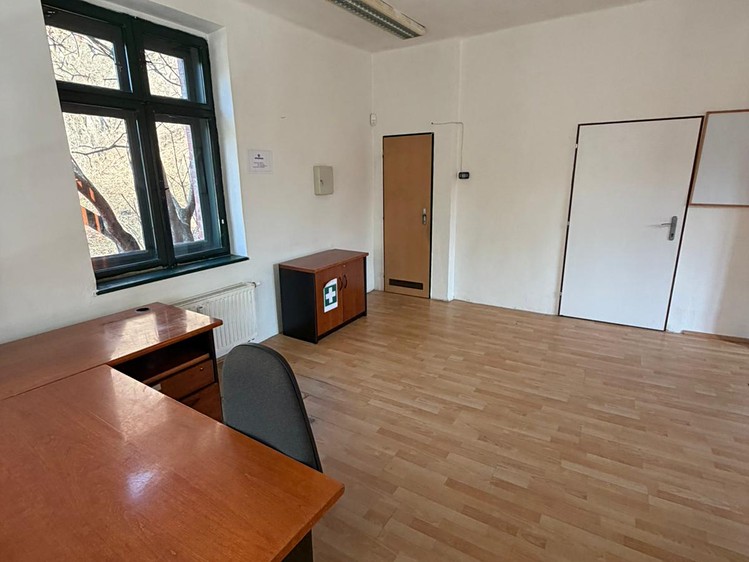 Pronájem kanceláře 33 m² - foto 3