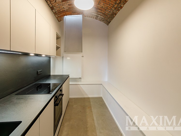 Pronájem kanceláře 31 m² - foto 8