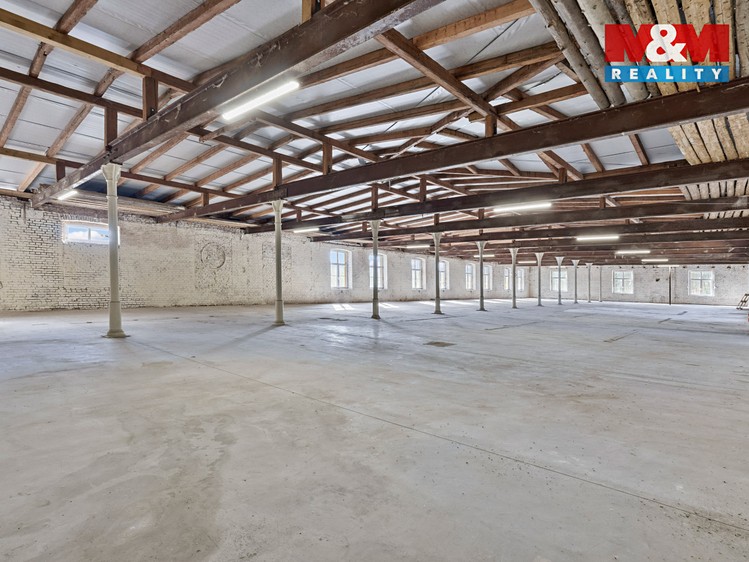 Pronájem výrobní haly, prostoru 884 m² - foto 2
