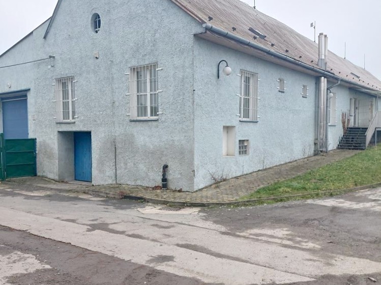 Pronájem skladového prostoru 500 m² - foto 1