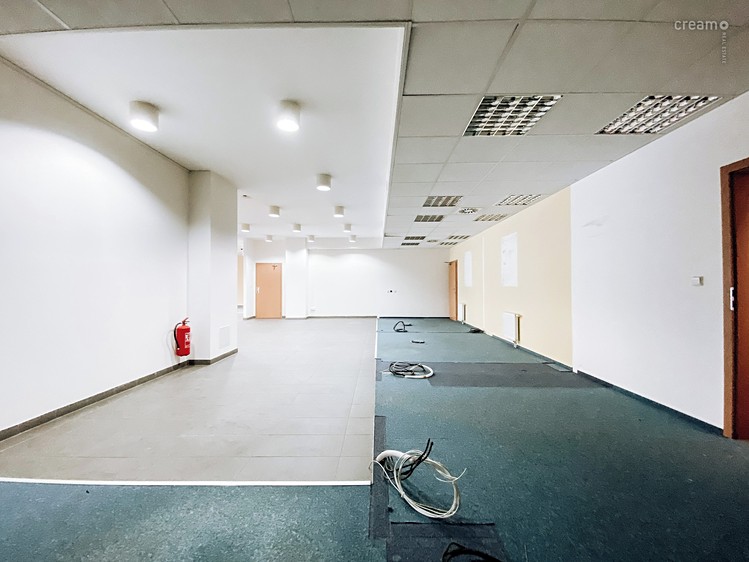 Pronájem kanceláře 211 m² - foto 7