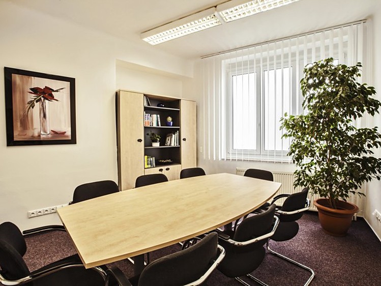 Pronájem kanceláře 20 m² - foto 2