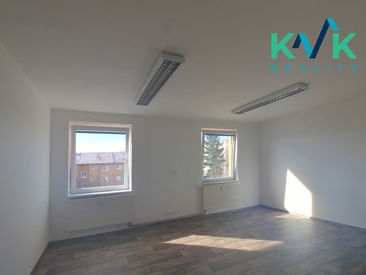 Pronájem kanceláře 24 m² - foto 3