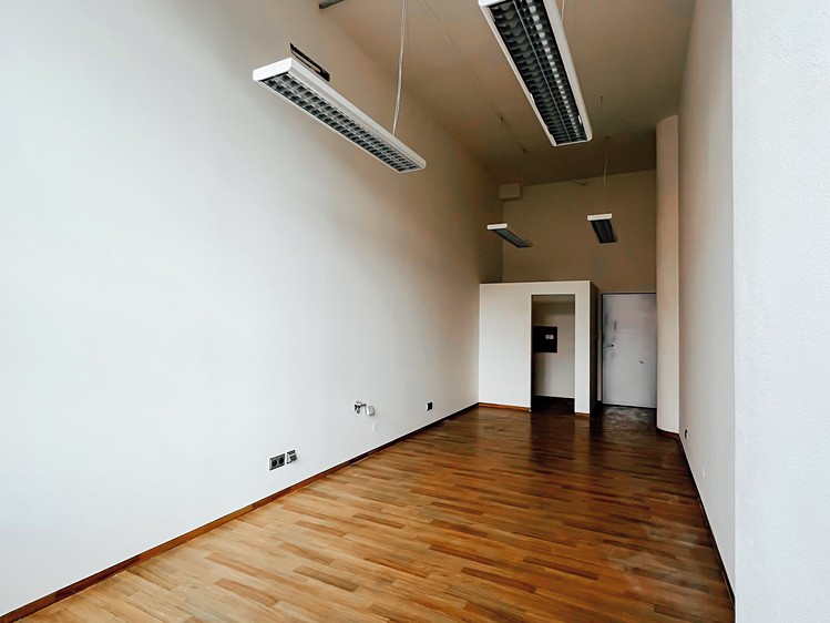 Pronájem kanceláře 28 m² - foto 4