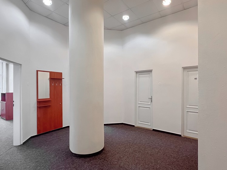 Pronájem kanceláře 16 m² - foto 6
