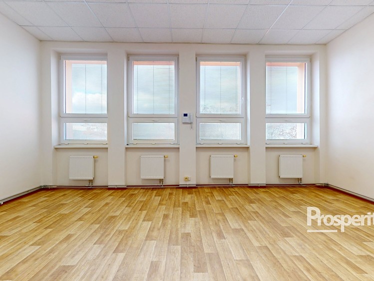 Pronájem kanceláře 34 m² - foto 7