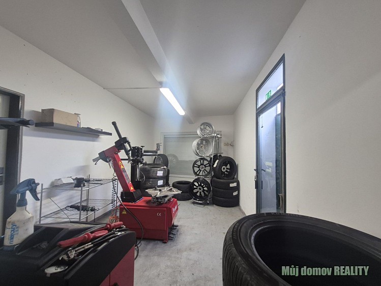 Pronájem výrobní haly, prostoru 170 m² - foto 4
