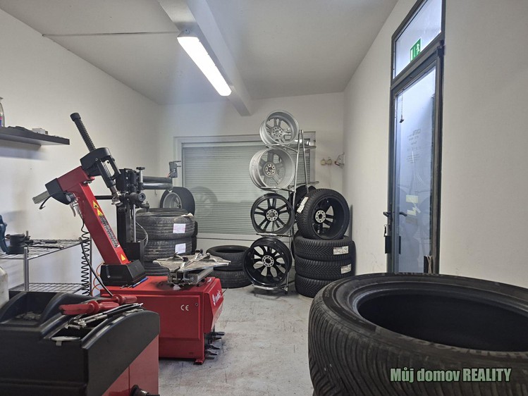 Pronájem výrobní haly, prostoru 170 m² - foto 5