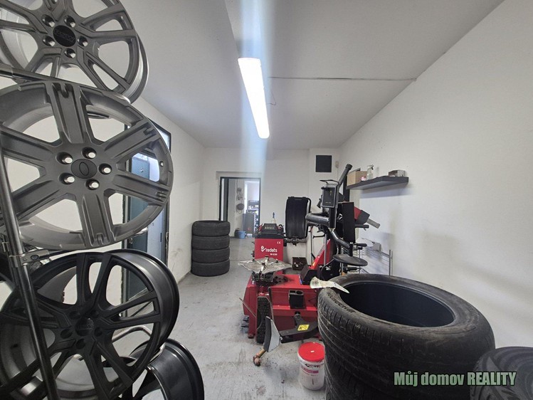 Pronájem výrobní haly, prostoru 170 m² - foto 6