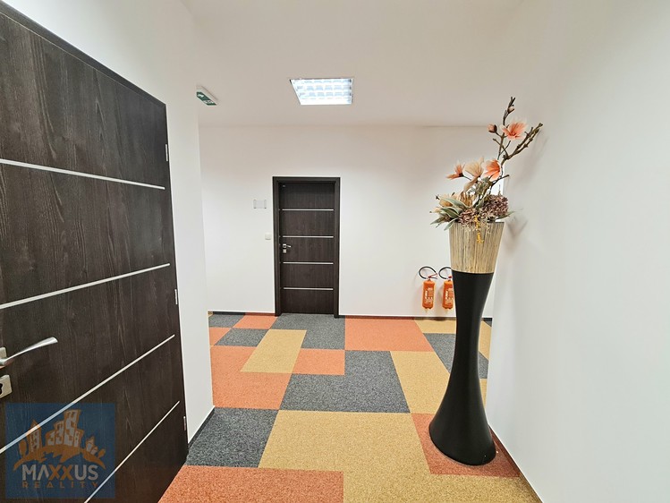 Pronájem kanceláře 23 m² - foto 3